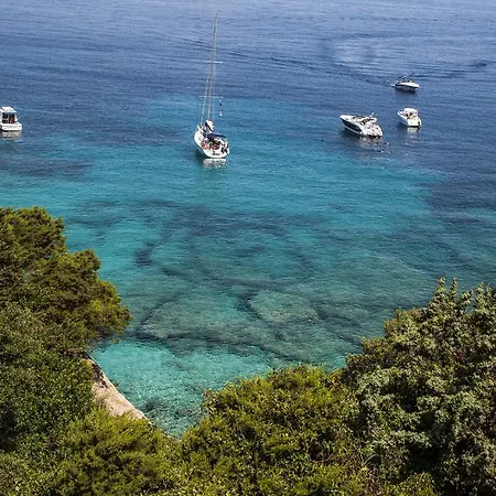 Апартаменты La Reggia Di Nausicaa Санта-Тереза-Галлура